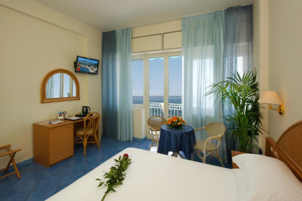 Hotel Pensione Reale 마이오리 객실 사진
