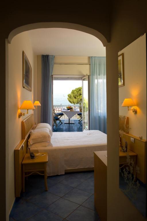 Hotel Pensione Reale 마이오리 객실 사진